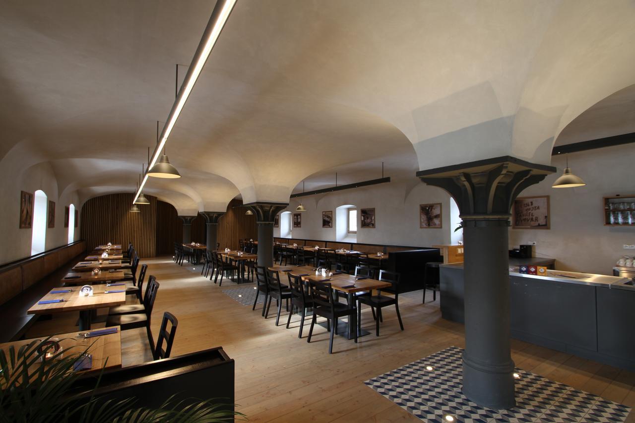 Hotel Kleis Cvikov ภายนอก รูปภาพ
